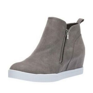 Anne Klein Ackarsen Wedge Bootie  - Size 8.5 - Gray